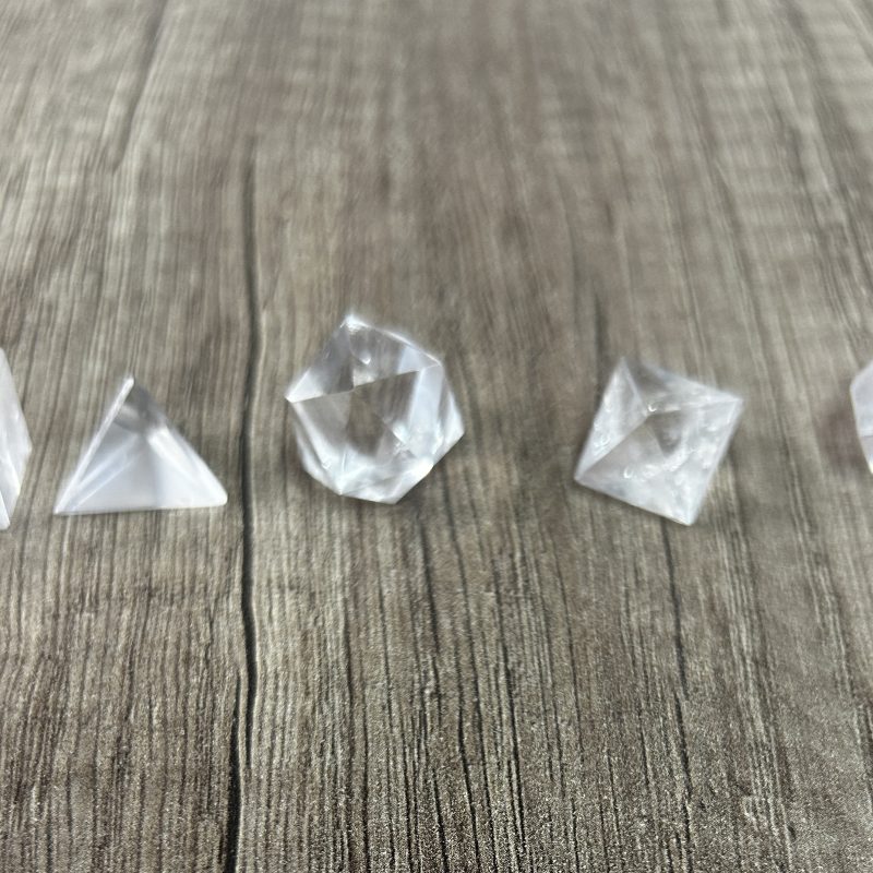 Juego de Sólidos Platónicos de Cristal de Roca Natural – Geometría Sagrada