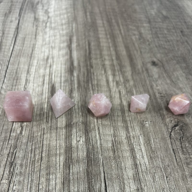 Juego de Sólidos Platónicos de Cuarzo Rosa Natural – Geometría Sagrada